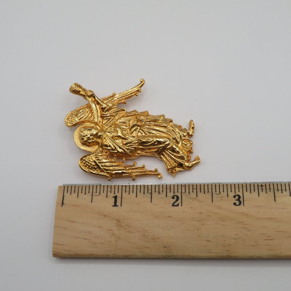 Angel Gold Tone Brooch - Picture 6 of 6